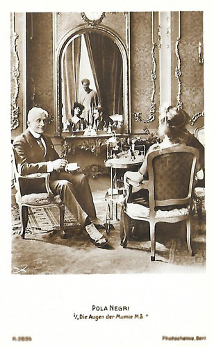 Pola Negri in Die Augen der Mumie Ma (1918)
