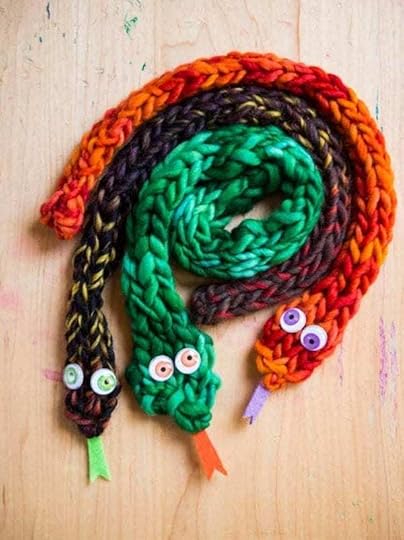 How to Finger Knit Snakes