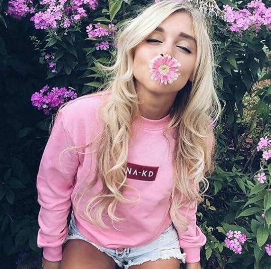 Happy Friyay! ❤ 💐 - @babyfranny on We Heart It