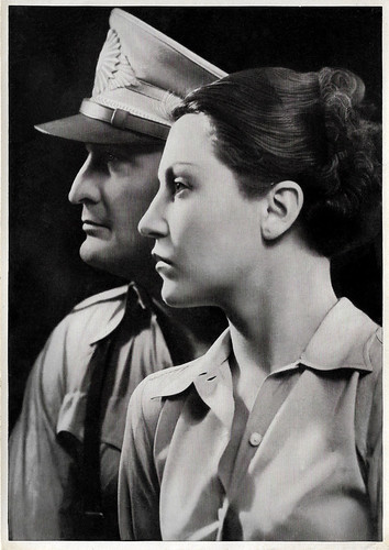 Hans Albers and Käthe von Nagy in Flüchtlinge (1933)