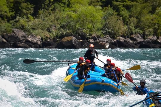 Echipa pe Futaleufú; Chile (© Outdoor Patagonia)