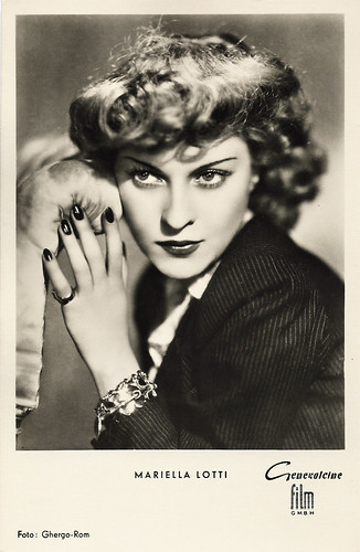 Mariella Lotti in La donna che inventò l'amore (1952)