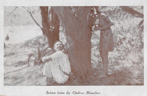 Monte Blue and Raquel Torres in White Shadows, Frans