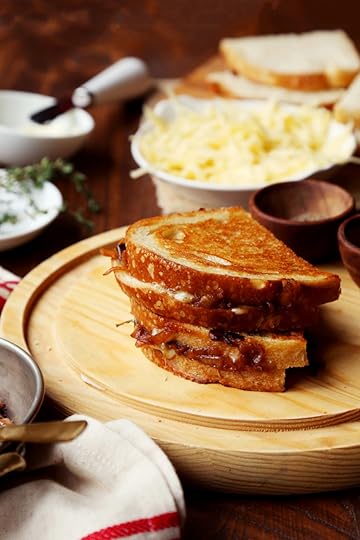 French Onion Grilled Cheese Sandwiches