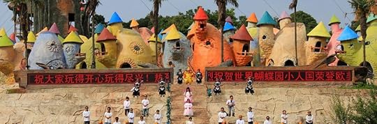 تم پارک شهربازی دیزنی لند کوتوله‌ها