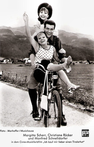 Margitta Scherr, Christiane Rücker and Manfred Schnelldorfer in Ich kauf mir lieber einen Tirolerhut (1965)