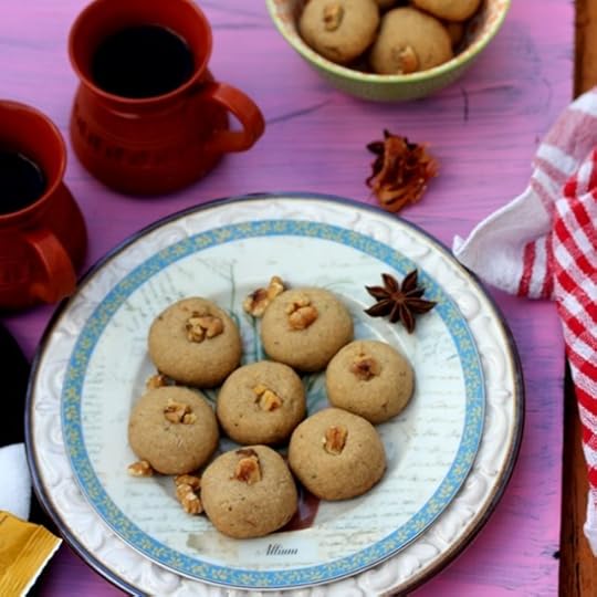 Walnut Spice Shortbread Cookies