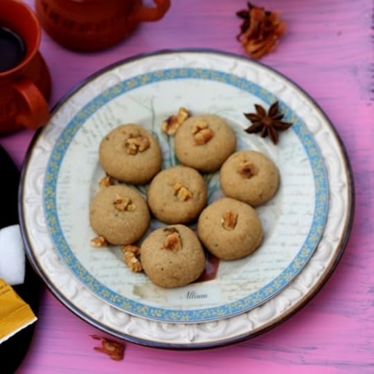 Walnut Spice Shortbread Cookie
