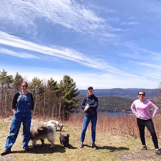 Jess had to drive 2 hours just to take this walk with us. I’m so glad she did!