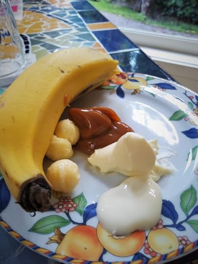 Breakfast with dulce de leche