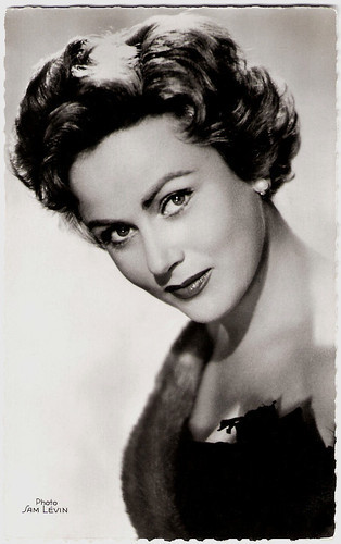 Nadia Gray