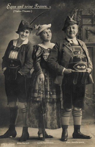 Käthe Dorsch, Lotte Reinecken and Emil Sondermann in Egon und seine Frauen