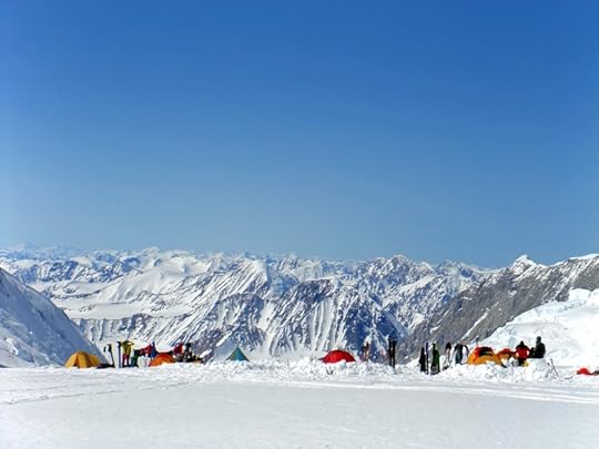 Mount Logan Kings Col camp