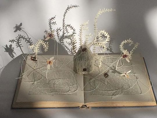 Book_Sculpture_by_NicholaBendall