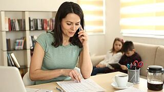 Mothers Working from Home, Flickr, CC 2.0