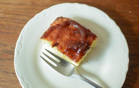 Simple Vanilla Cake with Jam Topping