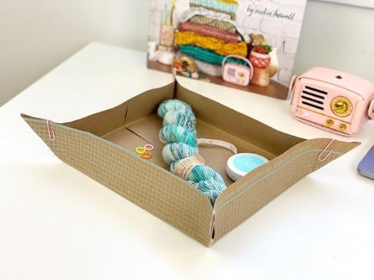 Recycle/Upcycle shipping envelopes | Make a catch-all valet!