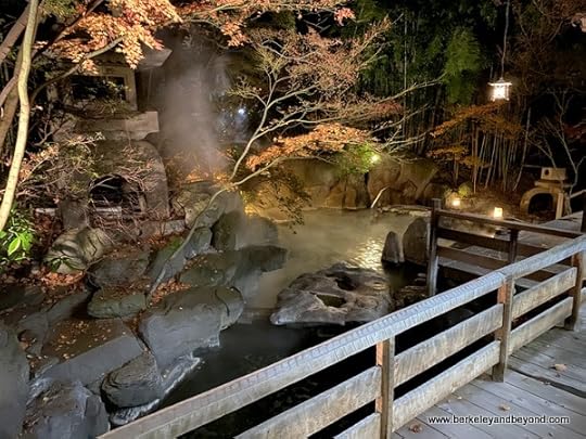 outdoor onsen at Yudanka Onsen Yoroduya ryokan in Nagano, Japan