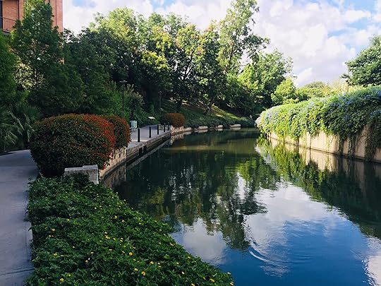 BBC06442-4-BFA-4-C82-9-F4-A-22-C6-E1-E413-CB