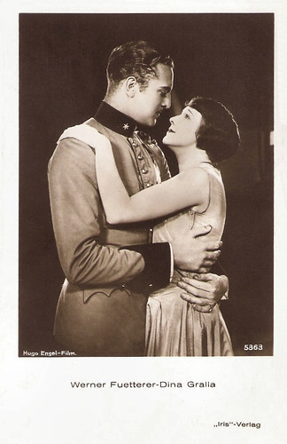 Werner Fuetterer and Dina Gralla in Das Girl von der Revue (1928)