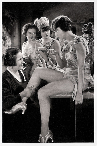 Dina Gralla in Das Girl von der Revue (1928)