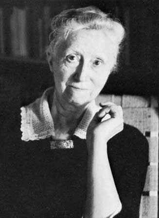 Marianne Moore, 1957 - photo by Imogen Cunningham