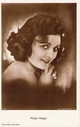 Pola Negri
