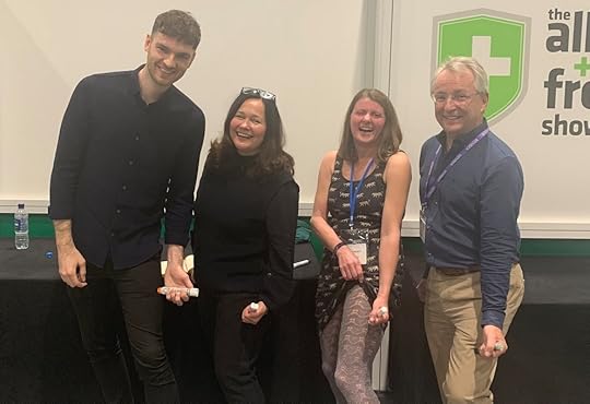 Demonstrating the use of adrenaline injectors