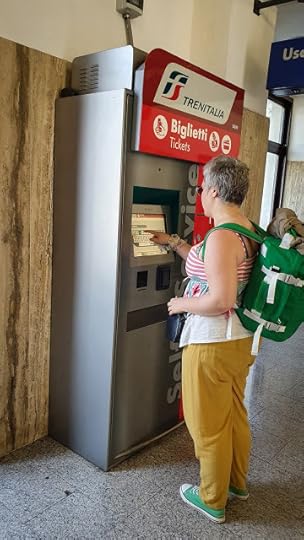 Buying train tickets (Tivoli -> Roma Tiburtina), Italy