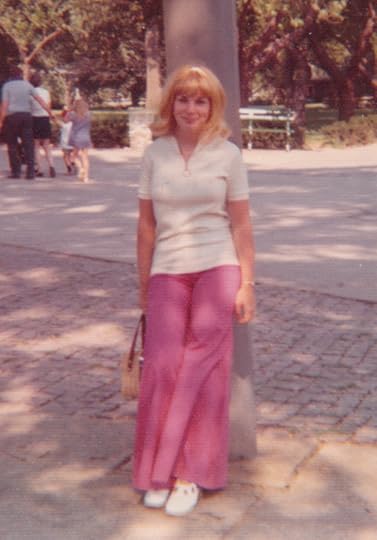 Gwen_hot_pink_pants, Gwen Brobst, mourning loss of wife, marriage and death