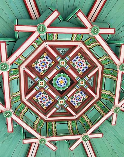 There’s a gorgeous pagoda roof in my neighborhood, too.