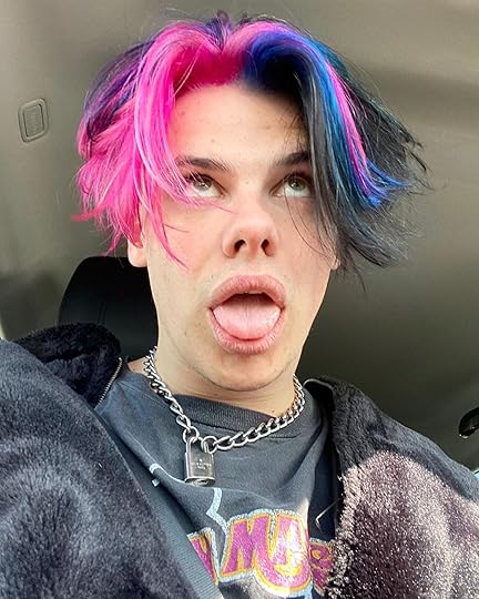 YUNGBLUD on Twitter in 2020 | Beauty, Dominic harrison, Hair