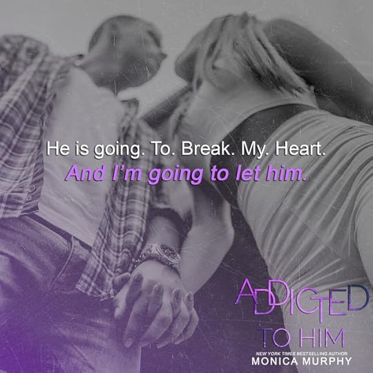 Young-beautiful-pair-of-lovers-hug-and-kiss