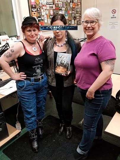 L to R: Lilycat (host), me, and Loren Rhoads