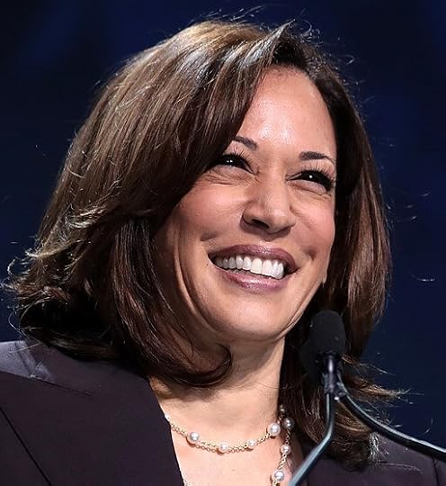 Kamala_Harris_June_2019.jpg