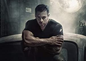 52721192._SX318_SY475_