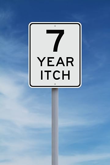 street sign that says 7 year itch