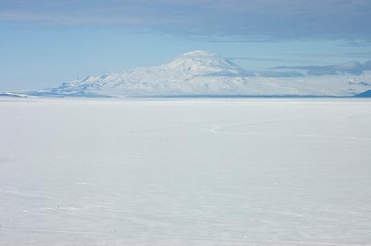 For about three days Mt Discovery was hidden behind a very localised weather system, and came out with its stripes of exposed rock completely buried in a thick layer of snow. The same thing happened to the Southern Journey at the foot of the Beardmore in December 1911, when at the same time Amundsen was sailing through calm sunny weather.