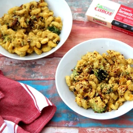 Spicy Veggie Loaded Pumpkin Mac and Cheese