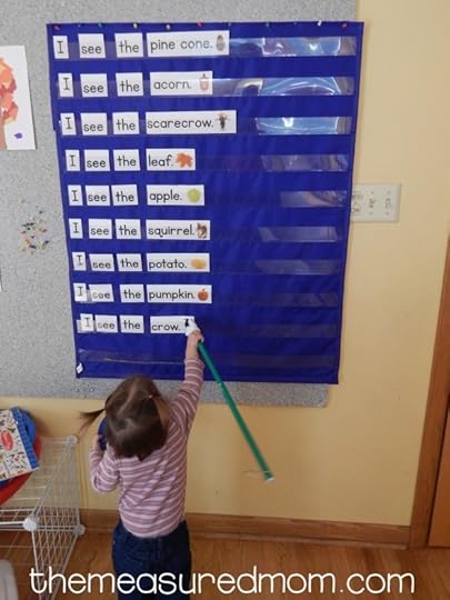 Need a Fall reading activity? Print these Fall pocket chart sentences!