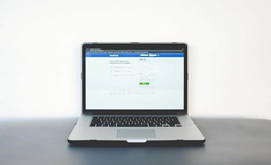 7 Smart and Useful Facebook Marketing Tools to Help Grow Your Business