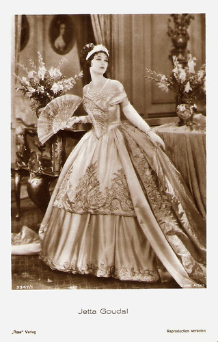 Jetta Goudal in in Lady of the Pavements (1929)