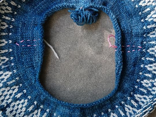 Shoulder seam stitches