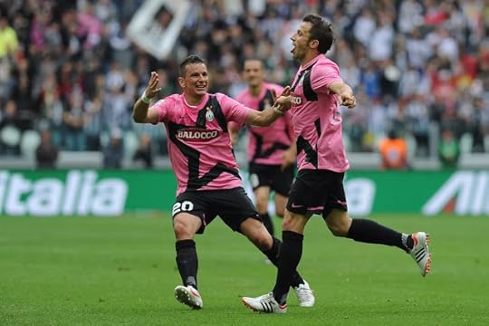 juventus pink 2011