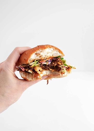 BBQ pulled jackfruit sandwiches from the faux martha