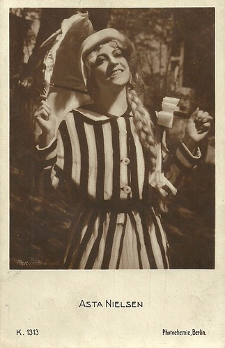 Asta Nielsen in Das Versuchskaninchen (1916)