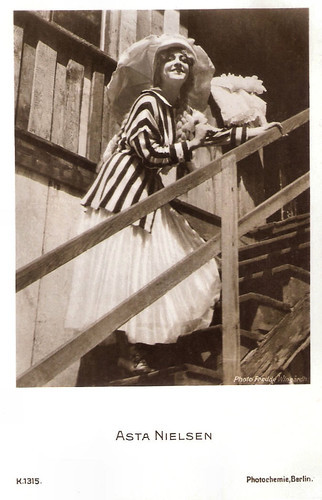 Asta Nielsen in Das Versuchskaninchen (1916)