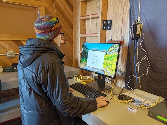 (It amused me to see such a run-of-the-mill desktop setup in such an exotic locale)