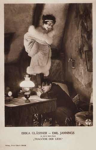 Erika Glässner and Emil Jannings in Tragödie der Liebe