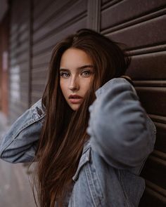 Lost in the city. By @helena132. 📷